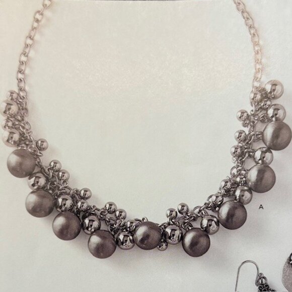 Lia Sophia "POP THE BUBBLY" Necklace - Picture 4 of 7